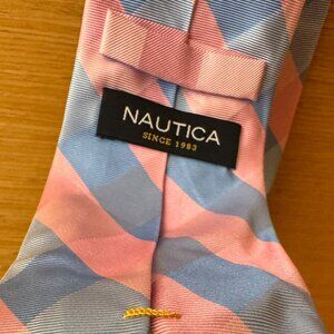 Nautica 100% Nice Silk Pink and Blue Plaid Men's Tie Tres Cool!